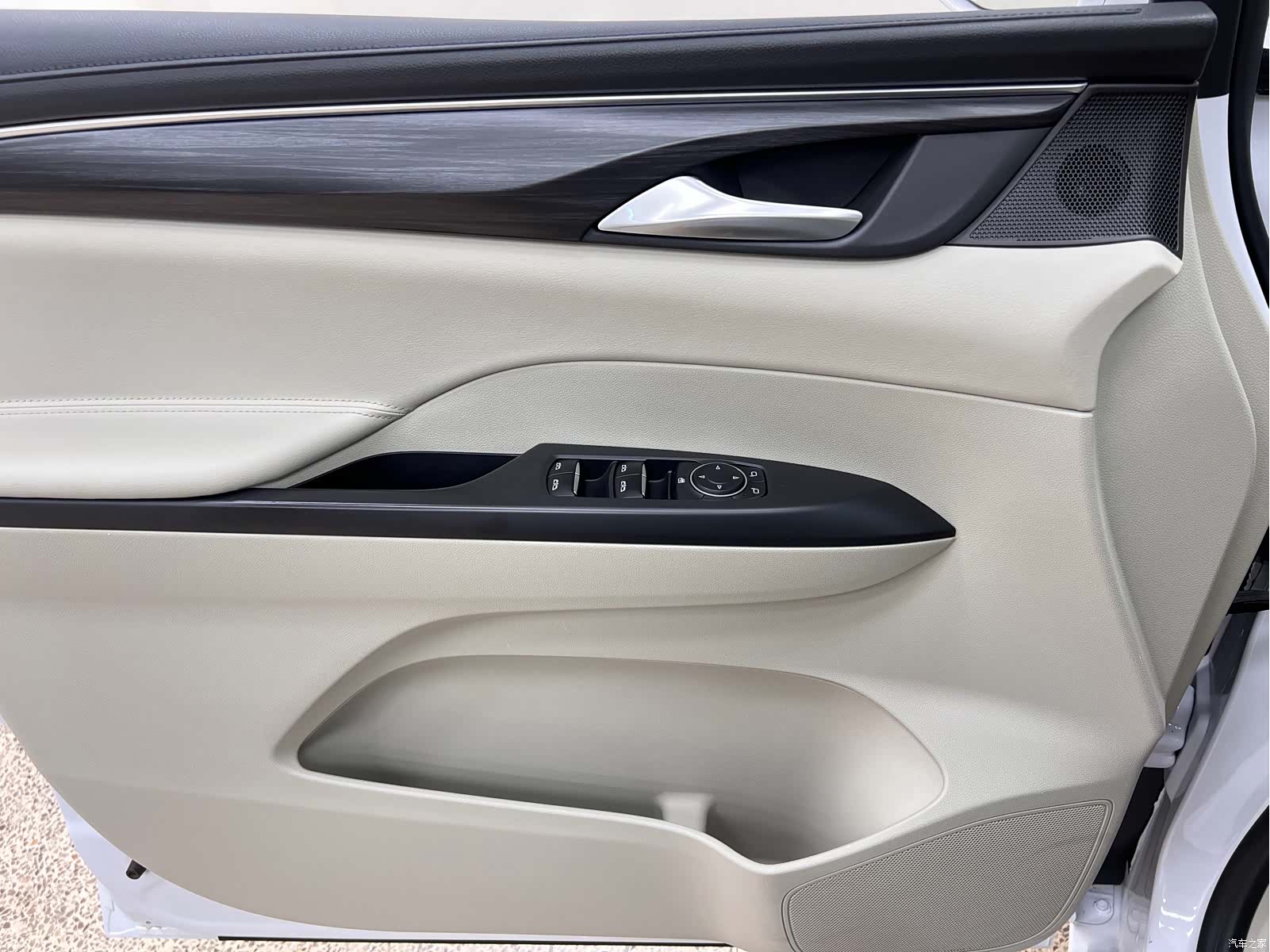 Buick GL8, 2022 32