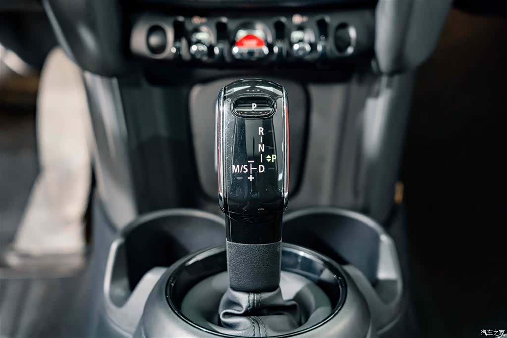Mini ONE, 2021 10