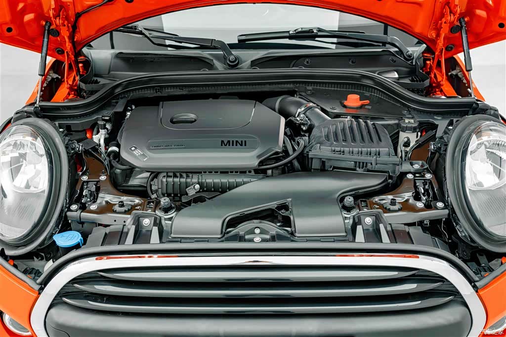 Mini ONE, 2021 18