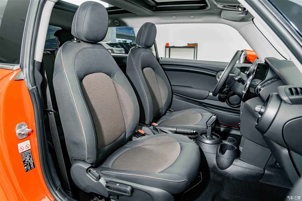 Mini ONE, 2021 16