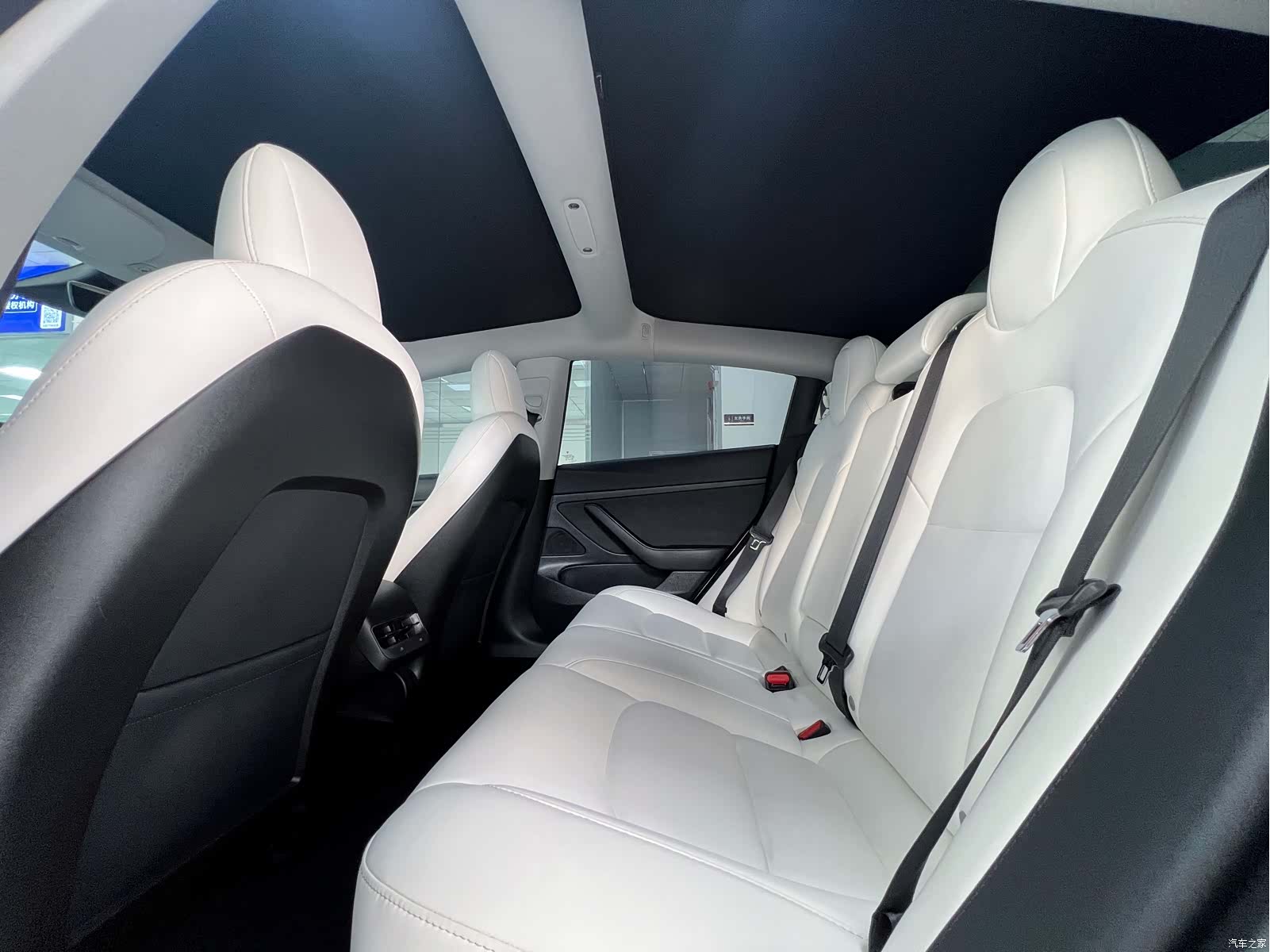 Tesla Model 3, 2020 10