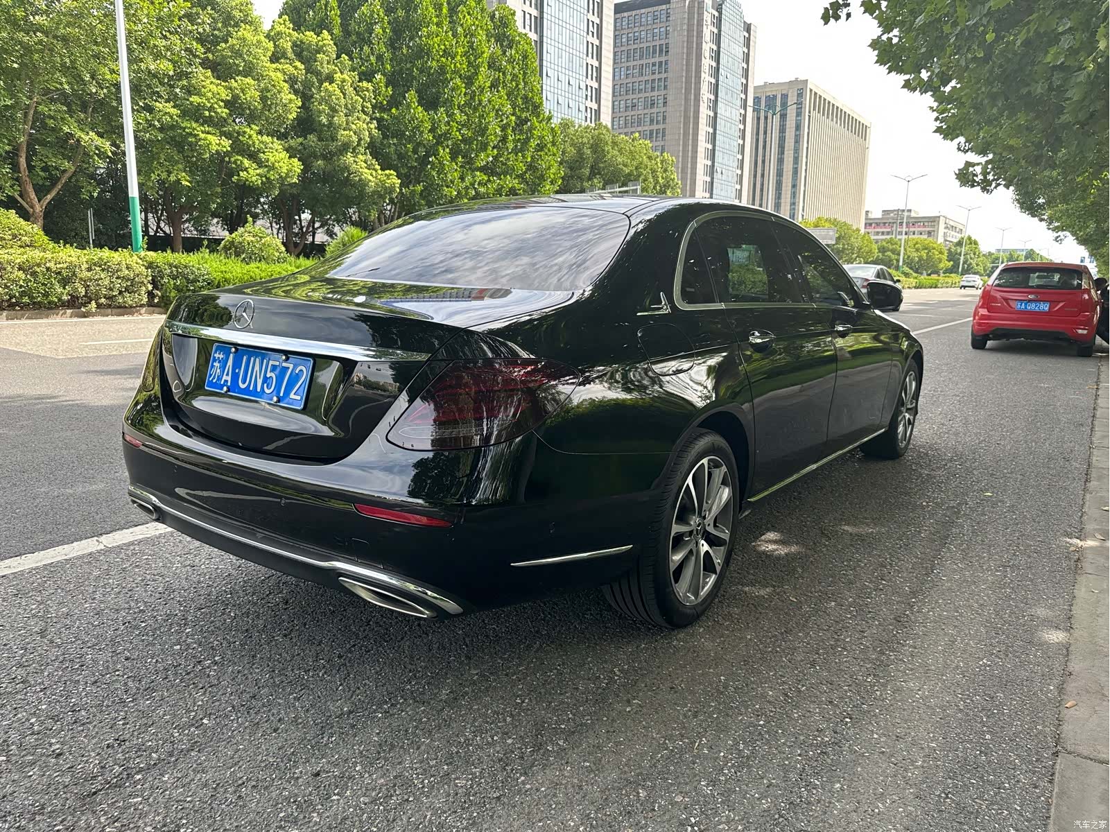 Mercedes-Benz E-Class, 2019 9