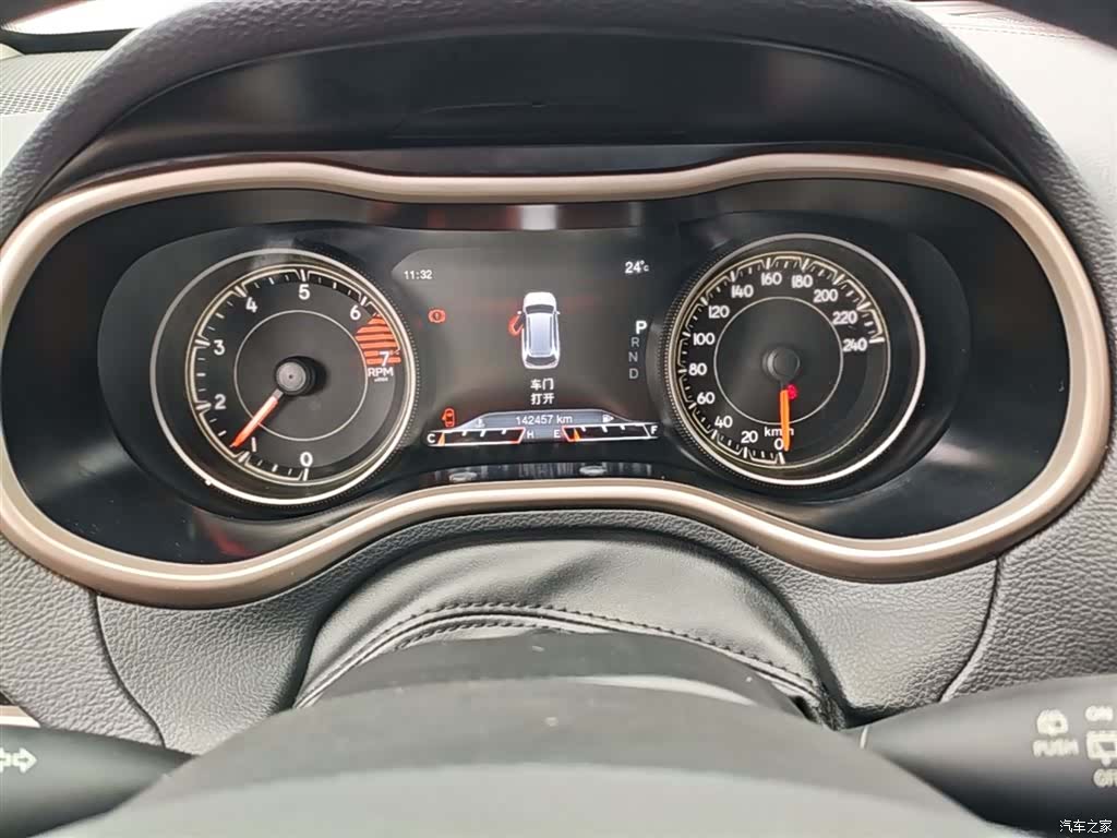 Jeep Cherokee, 2018 12
