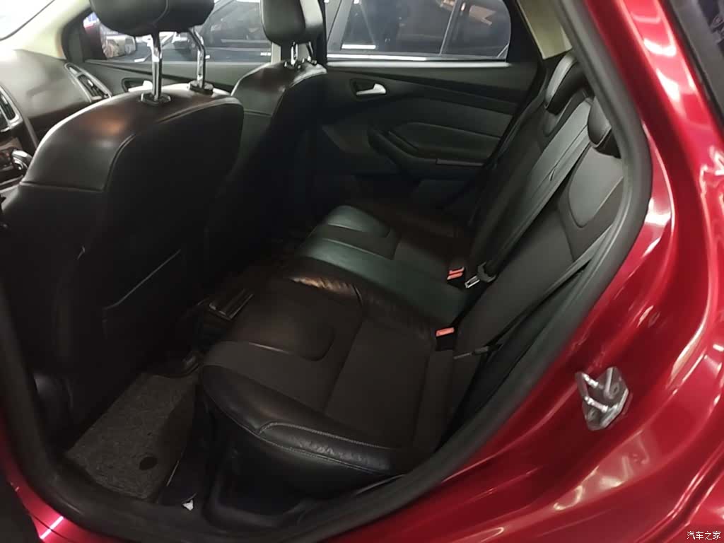 Ford Focus, 2015 17