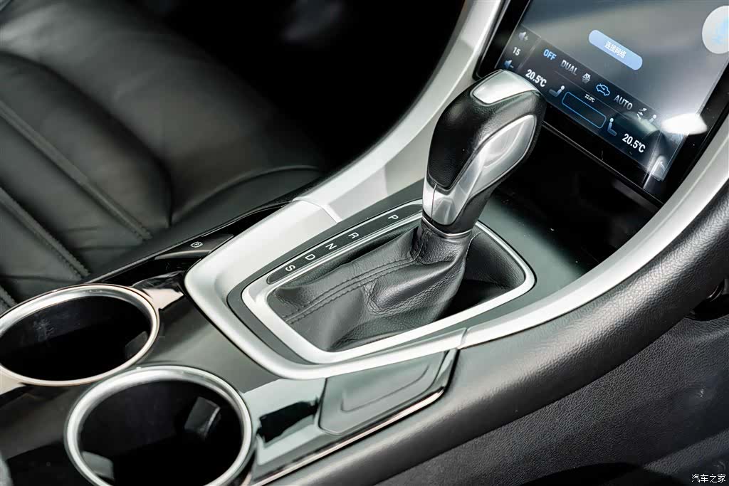Ford Mondeo, 2016 18
