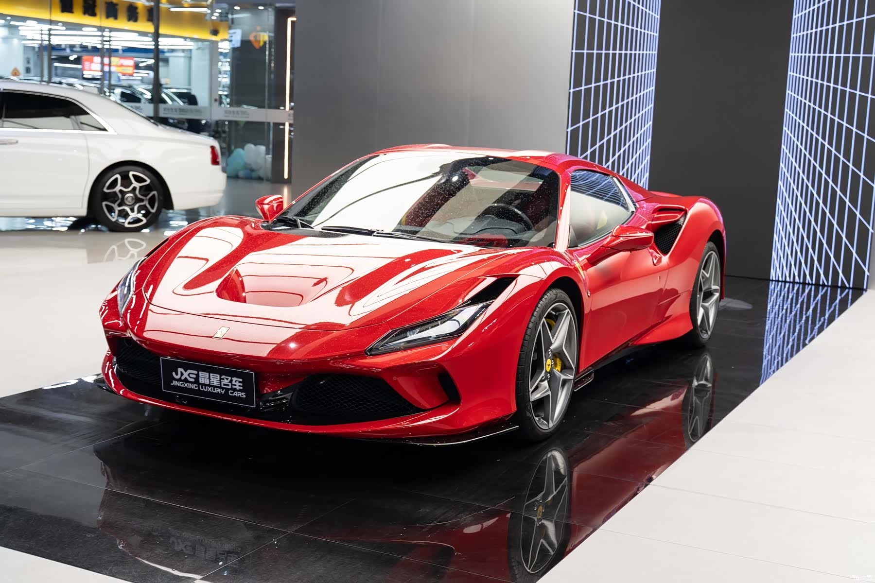 Ferrari F8