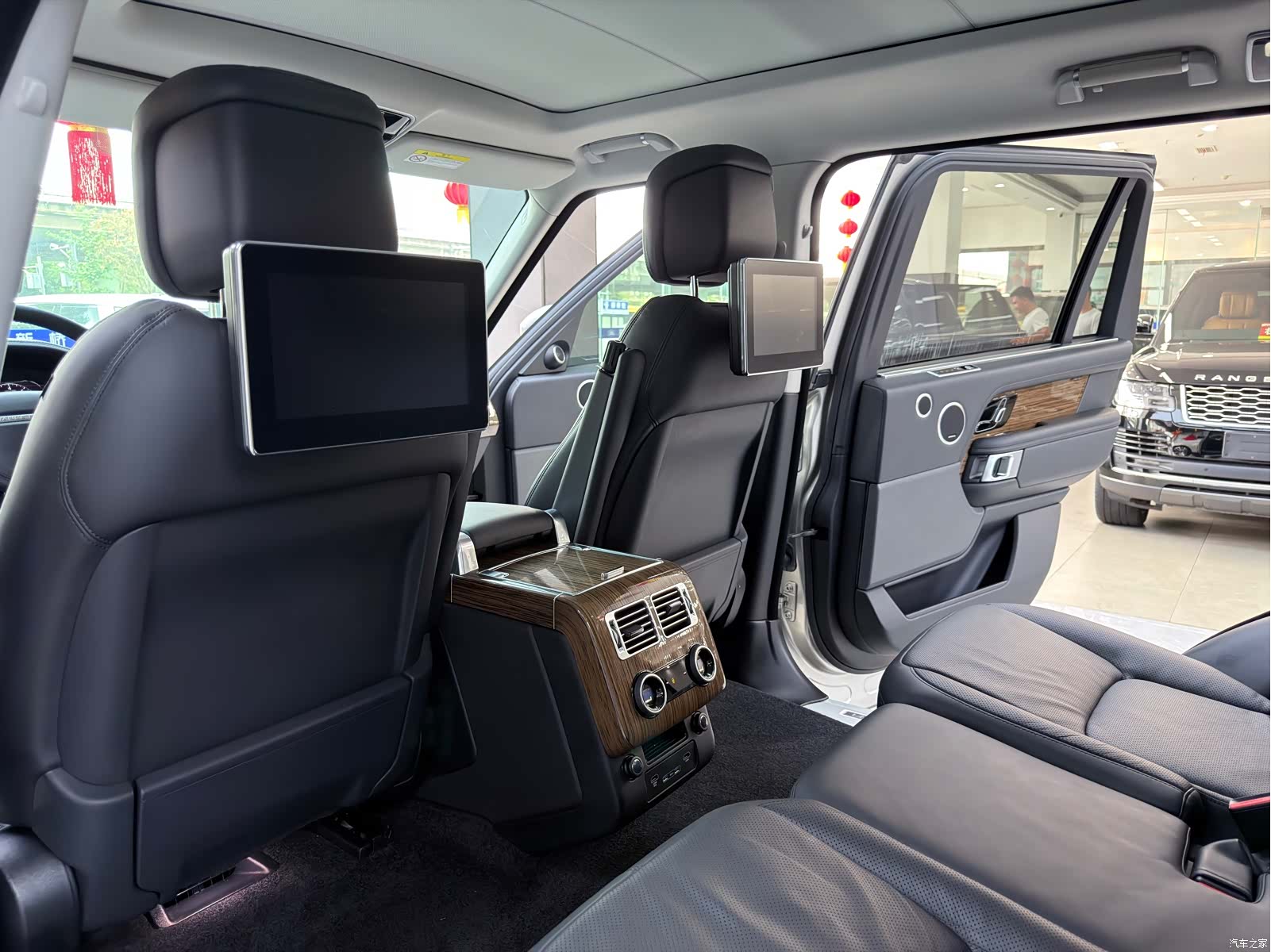 Land Rover Range Rover, 2019 16