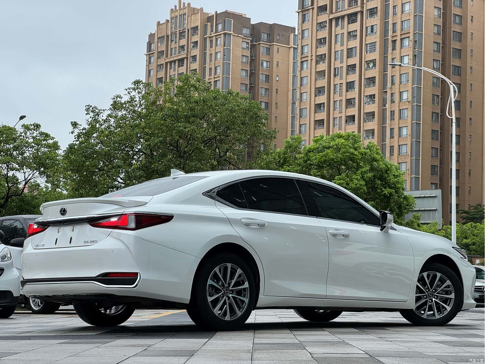 Lexus ES, 2023 6