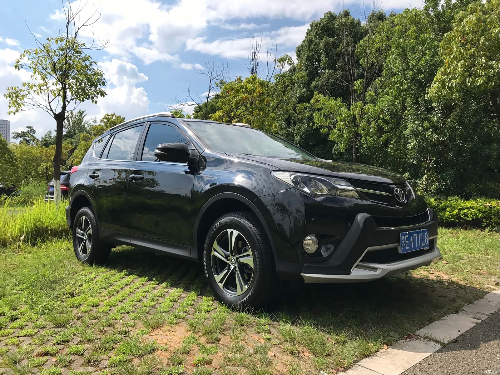 Toyota RAV4, 2015 6