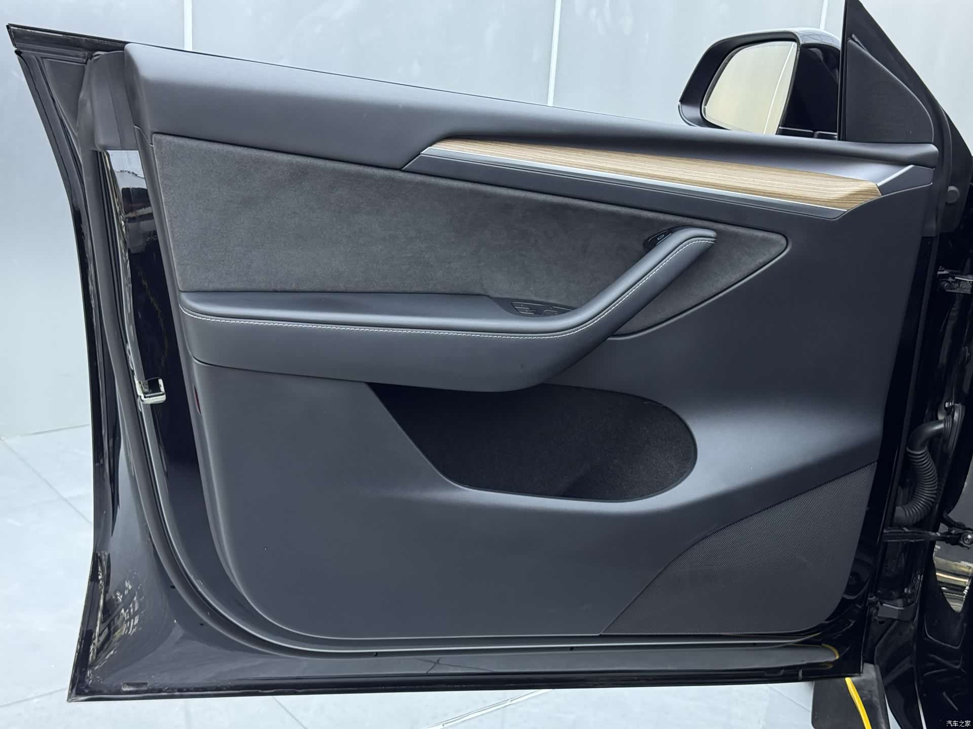 Tesla Model Y, 2022 13