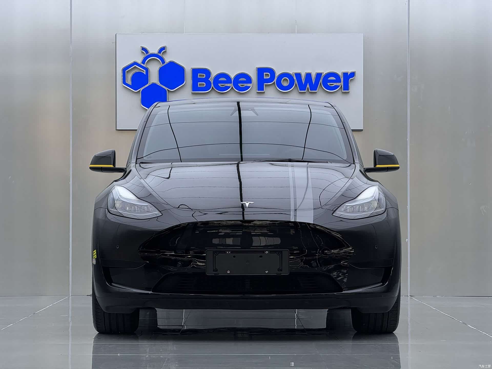 Tesla Model Y, 2022 3