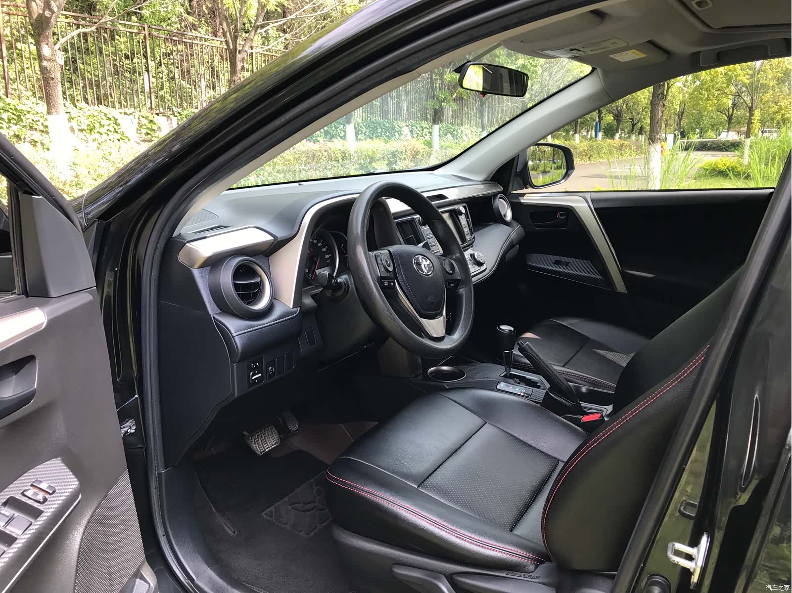 Toyota RAV4, 2015 9