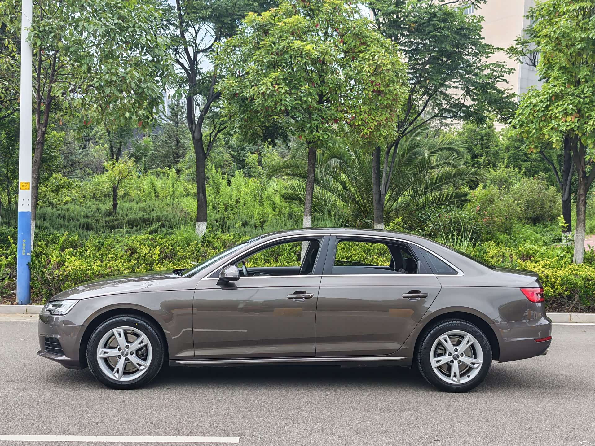 Audi A4L, 2016 16