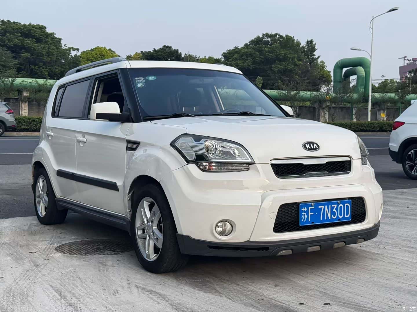 Kia GL, 2013 1
