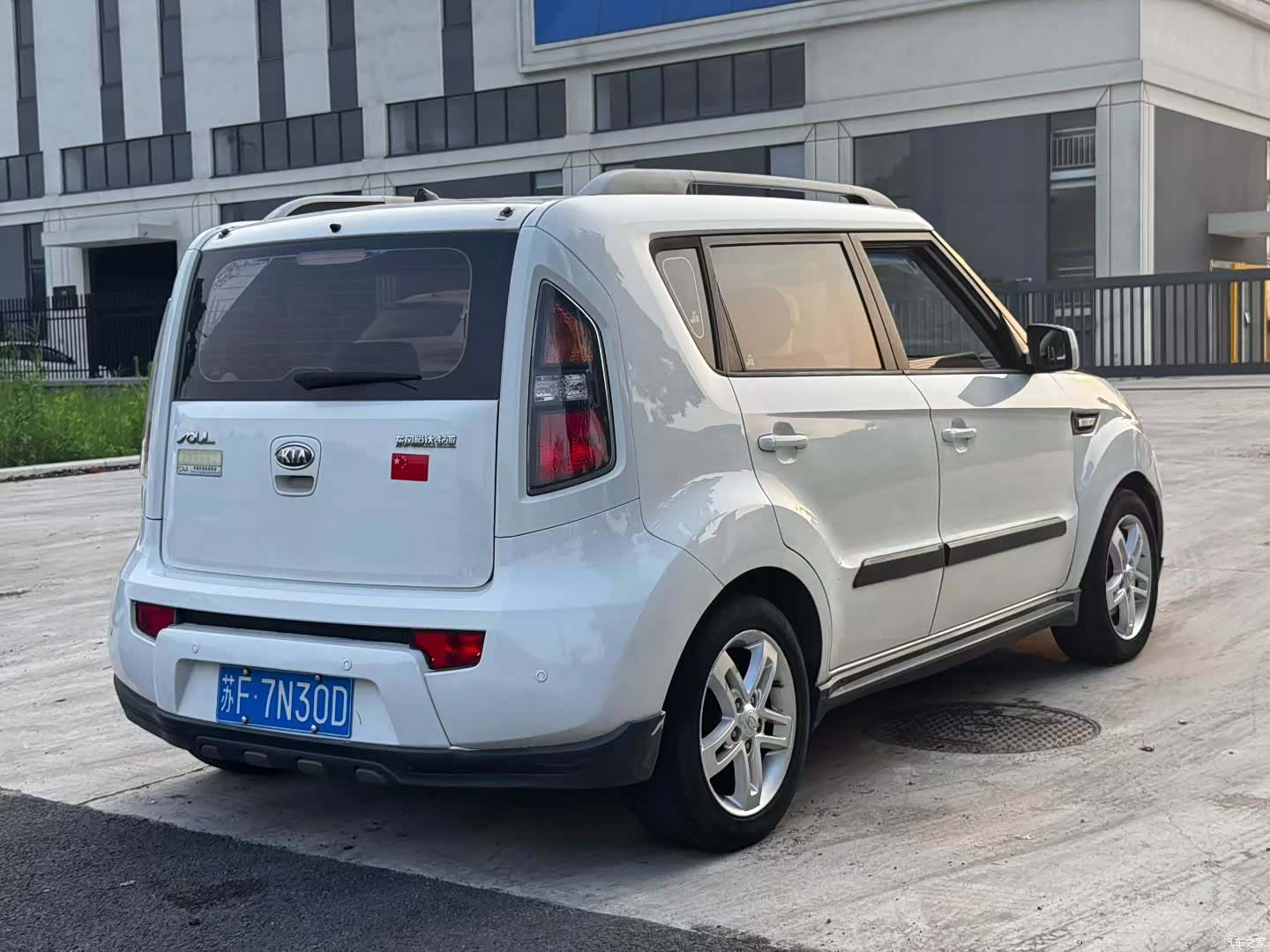 Kia GL, 2013 9