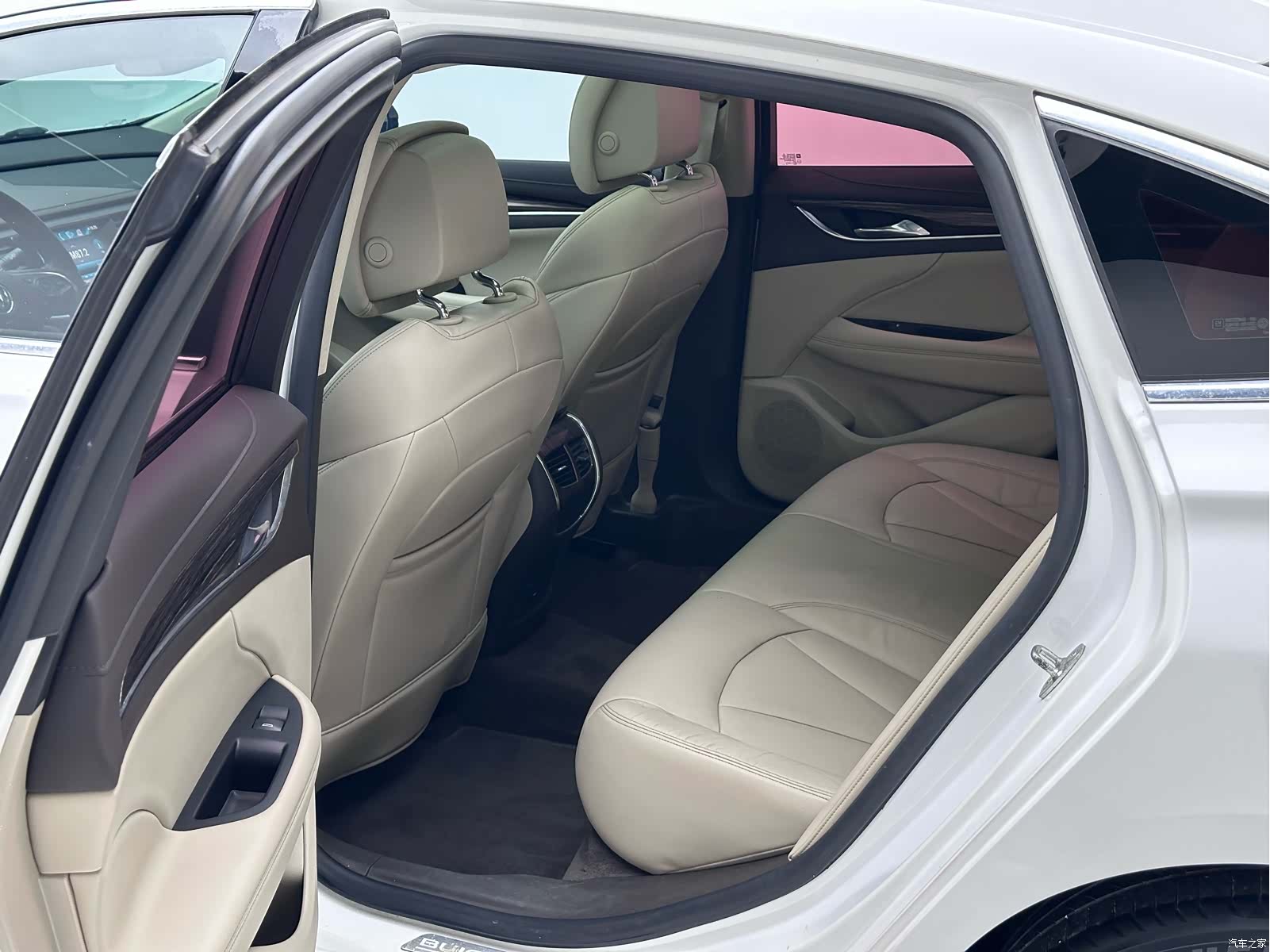 Buick LaCrosse, 2017 13