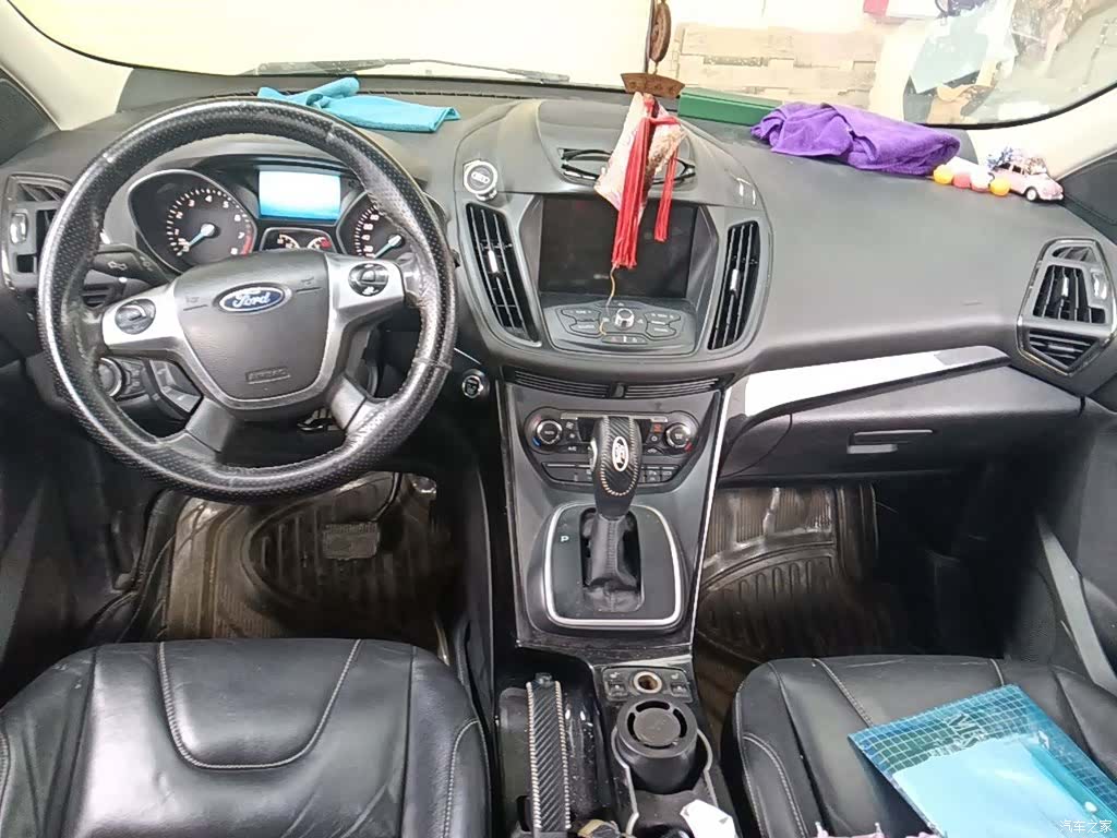 Ford Kuga, 2015 6