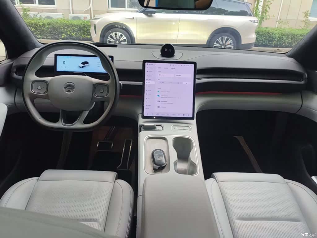NIO ES6, 2023 10