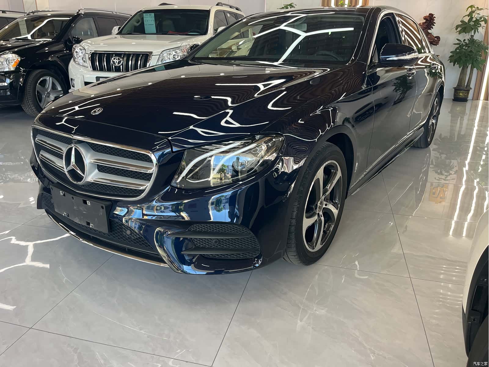 Mercedes-Benz E-Class, 2017 1