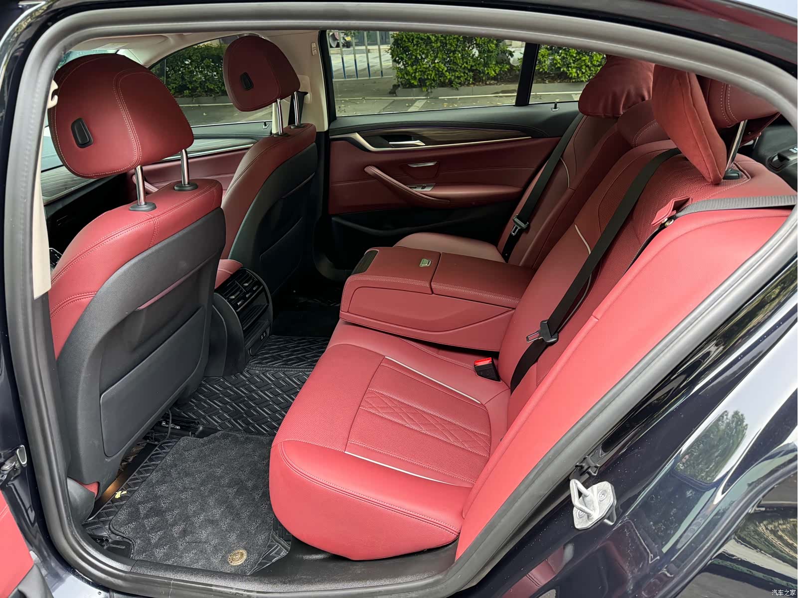 BMW 5 Series, 2021 9