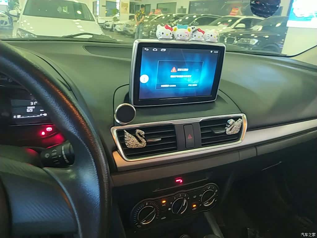 Mazda Mazda3, 2016 13