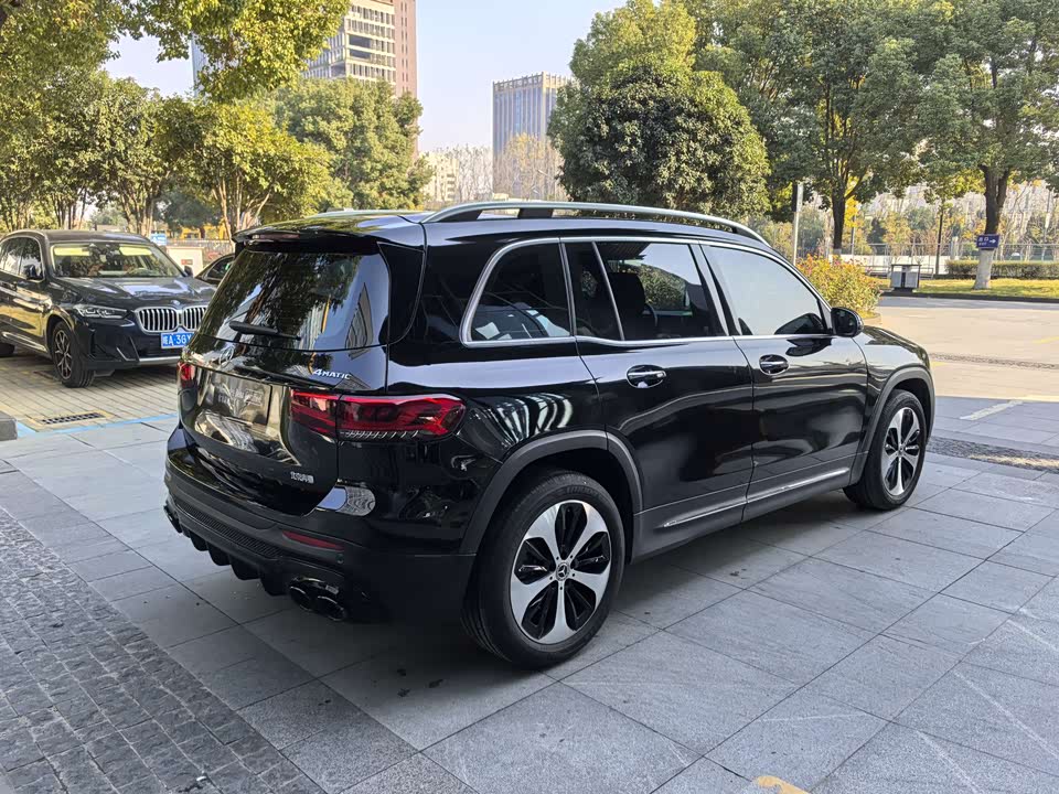Mercedes-Benz GLB