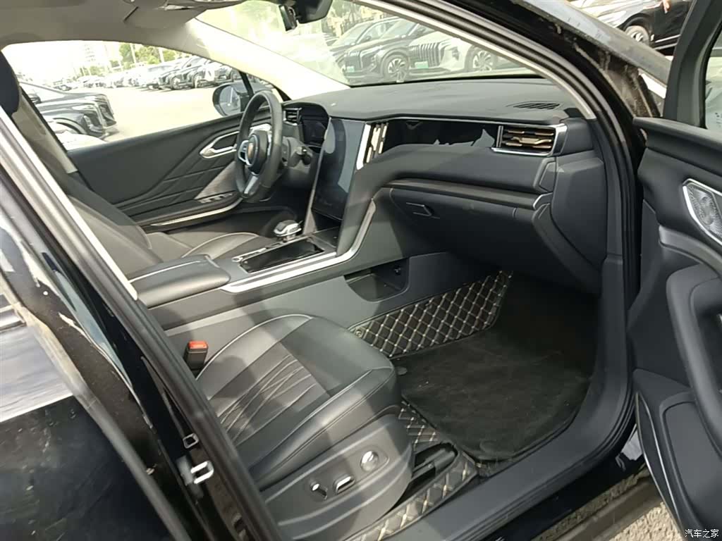 Hongqi HS7, 2024 25