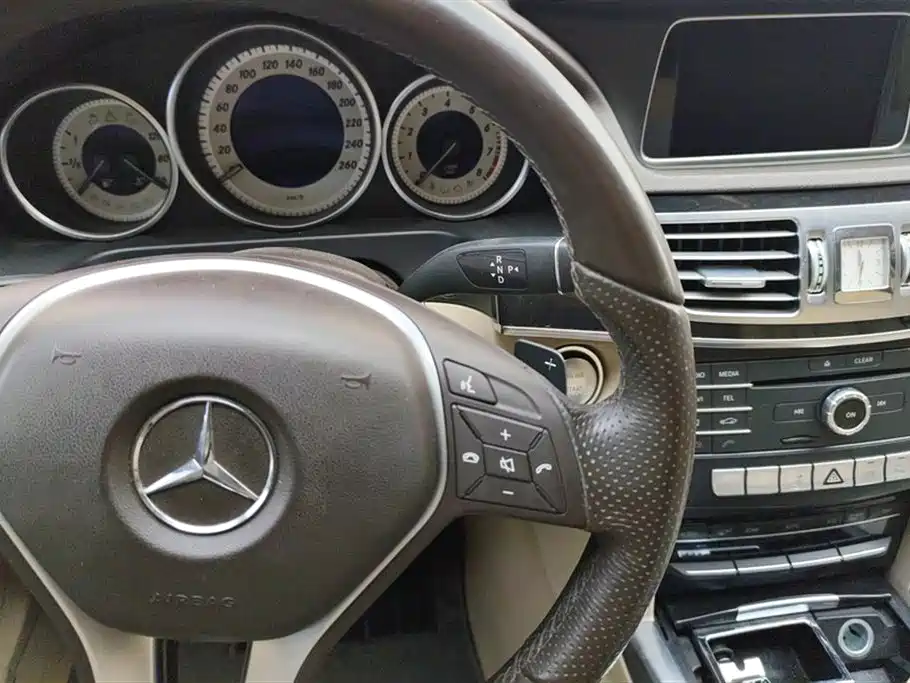 Mercedes-Benz E-class Mercedes-Benz E-class