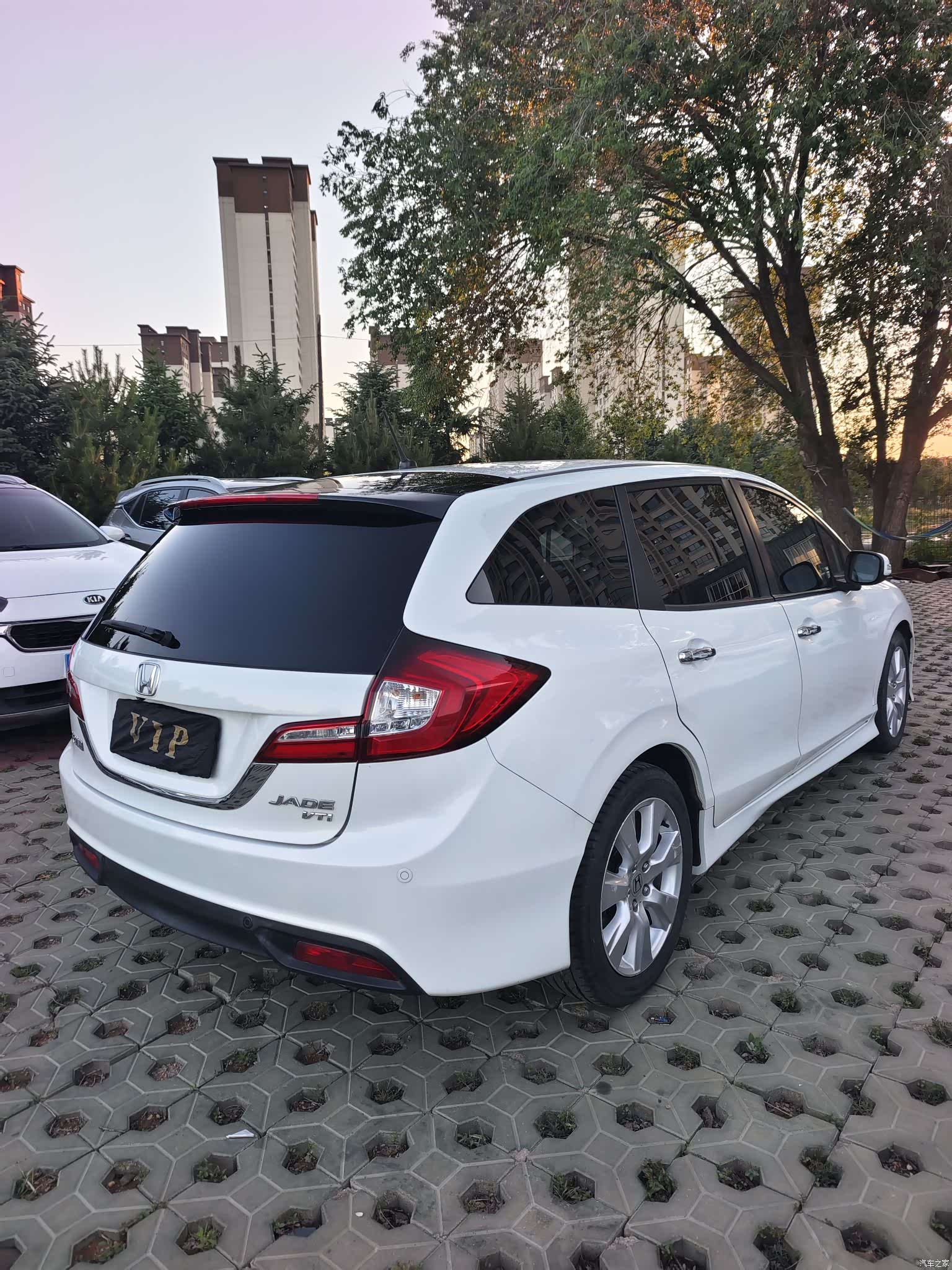 Honda Jade, 2016 9