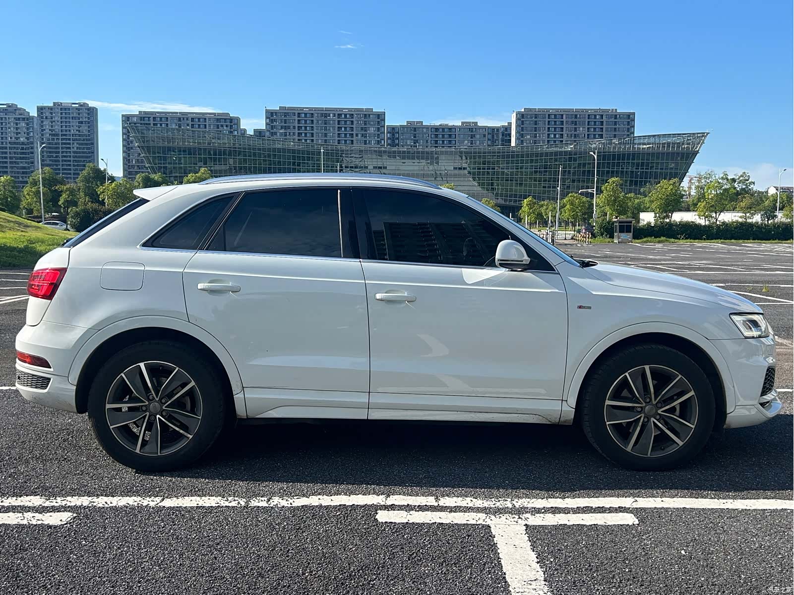 Audi Q3, 2019 7