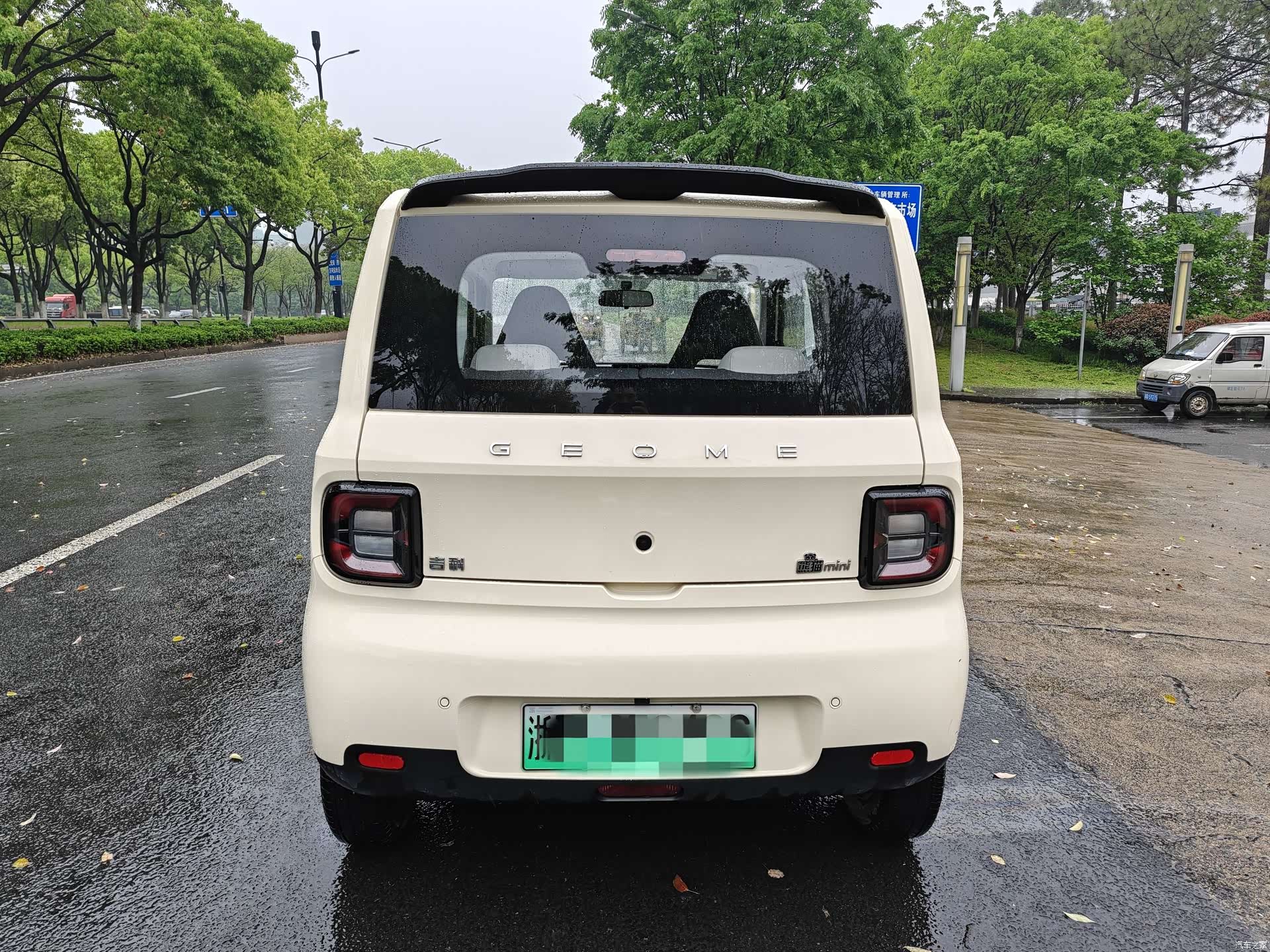 Geely Panda, 2025 4