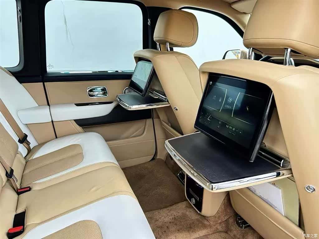 Rolls-Royce Cullinan, 2019 7