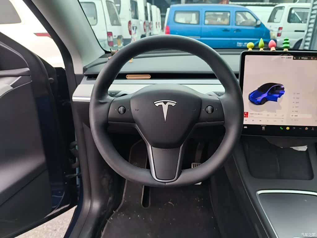 Tesla Model Y, 2023 11