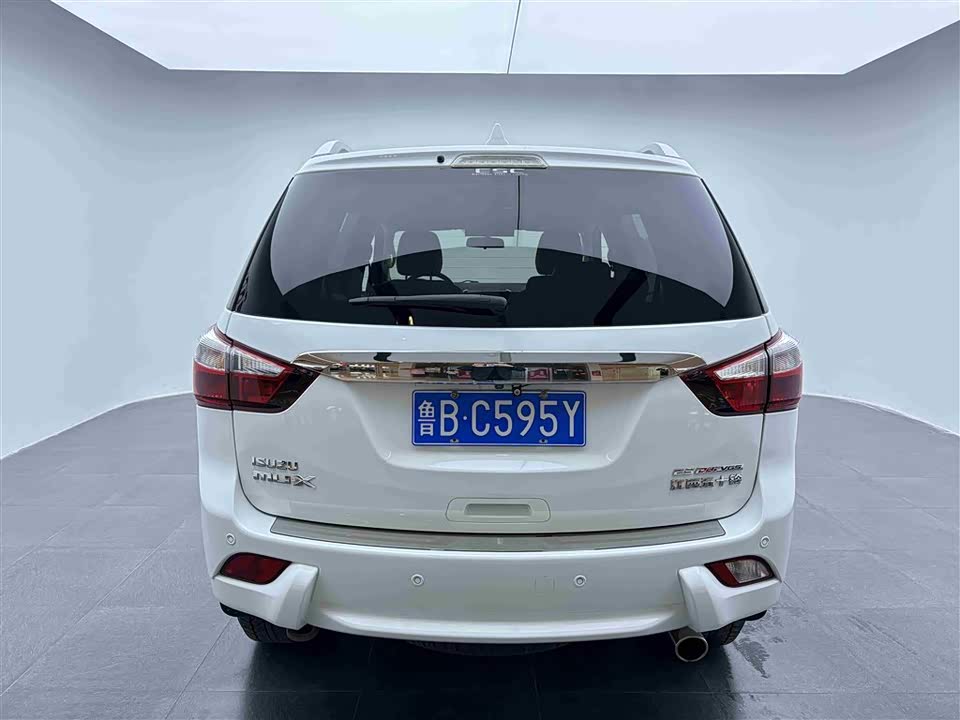 Isuzu mu-X Shepherd Ranger