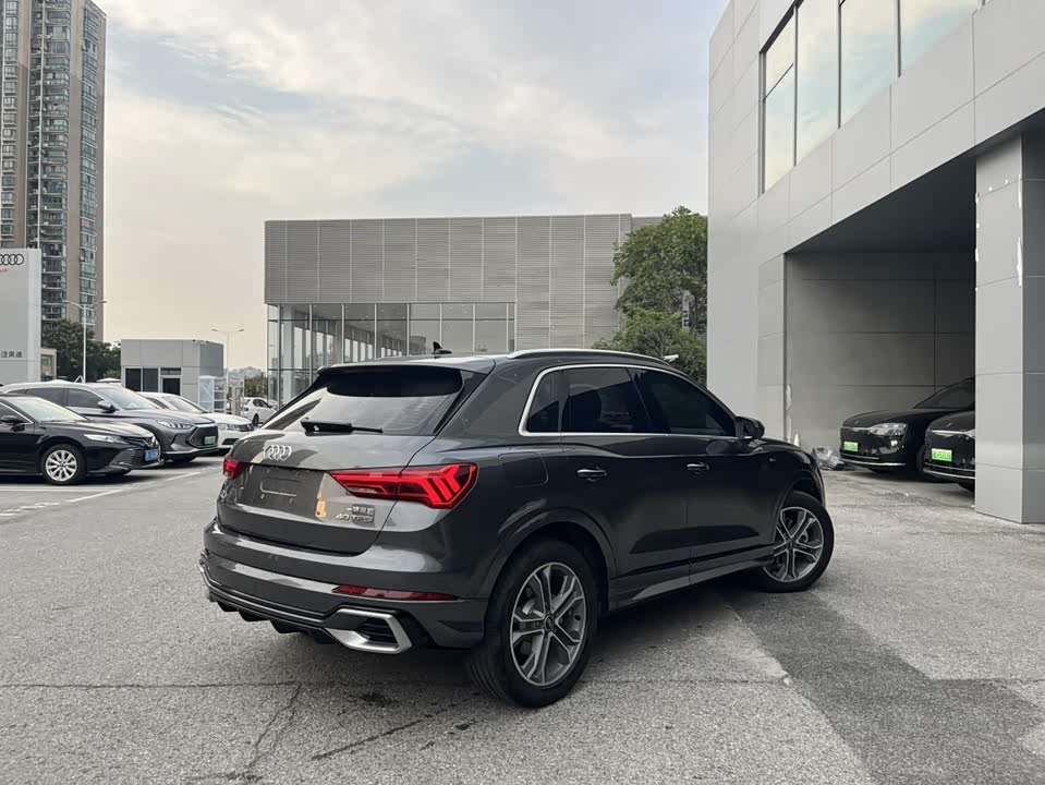 Audi Q3