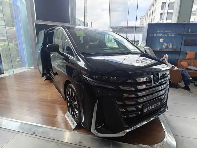 Toyota Vellfire 2024 — купить из Китая под заказ