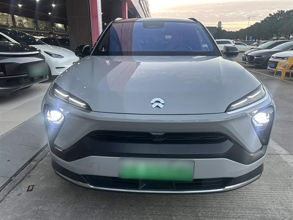 NIO ES6