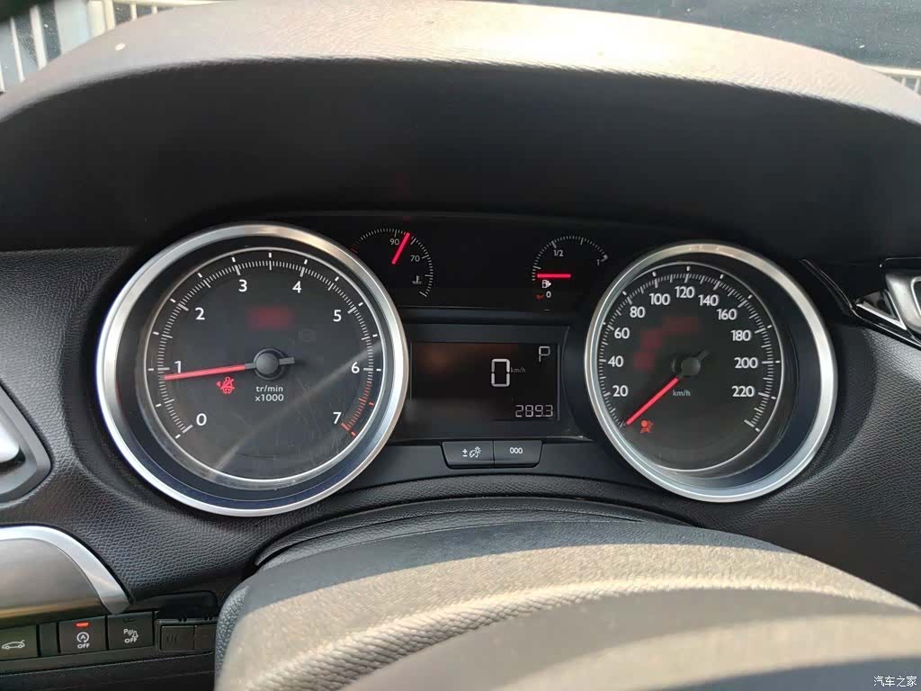 Peugeot 408, 2017 4