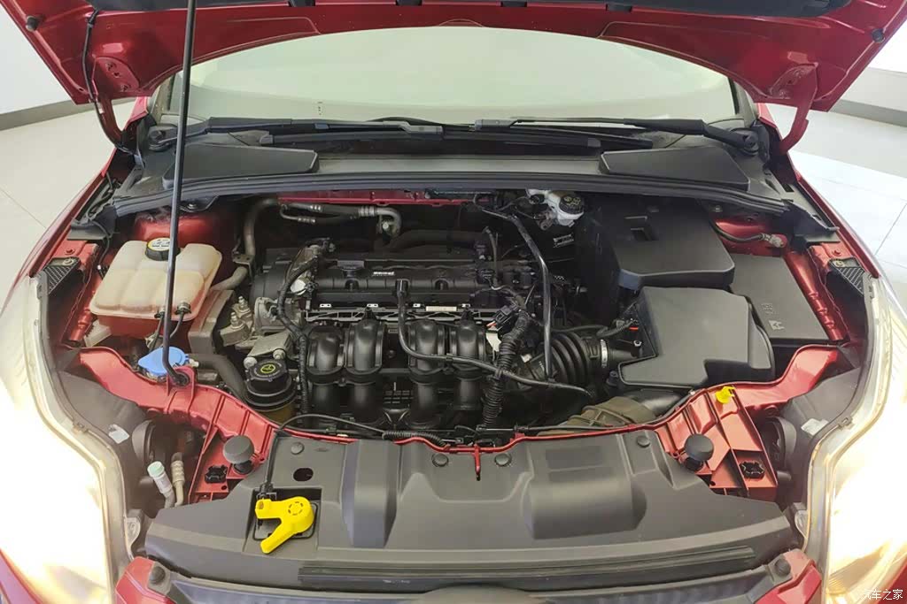 Ford Focus, 2015 10