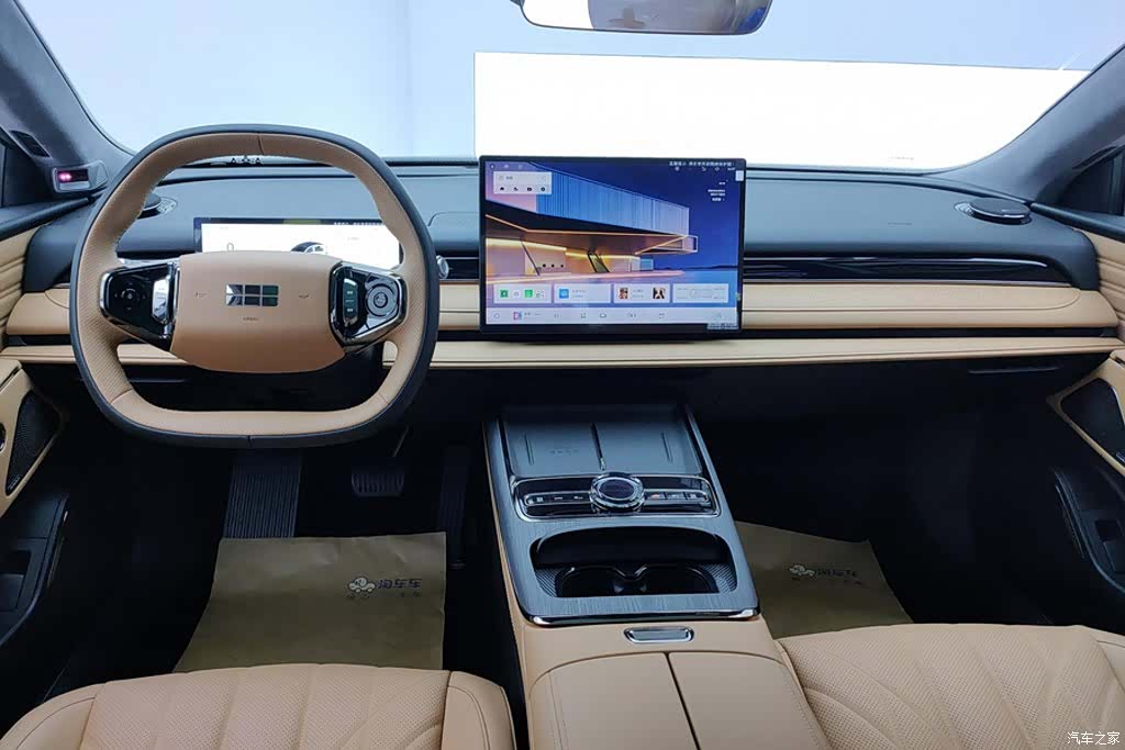 Geely 8, 2025 12