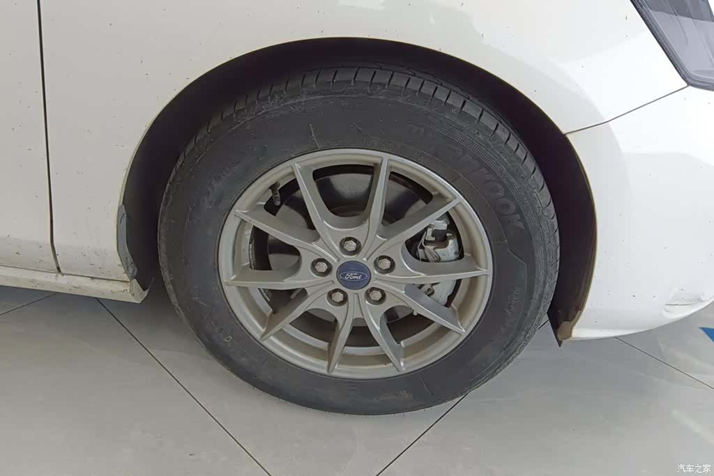 Ford Focus, 2022 6