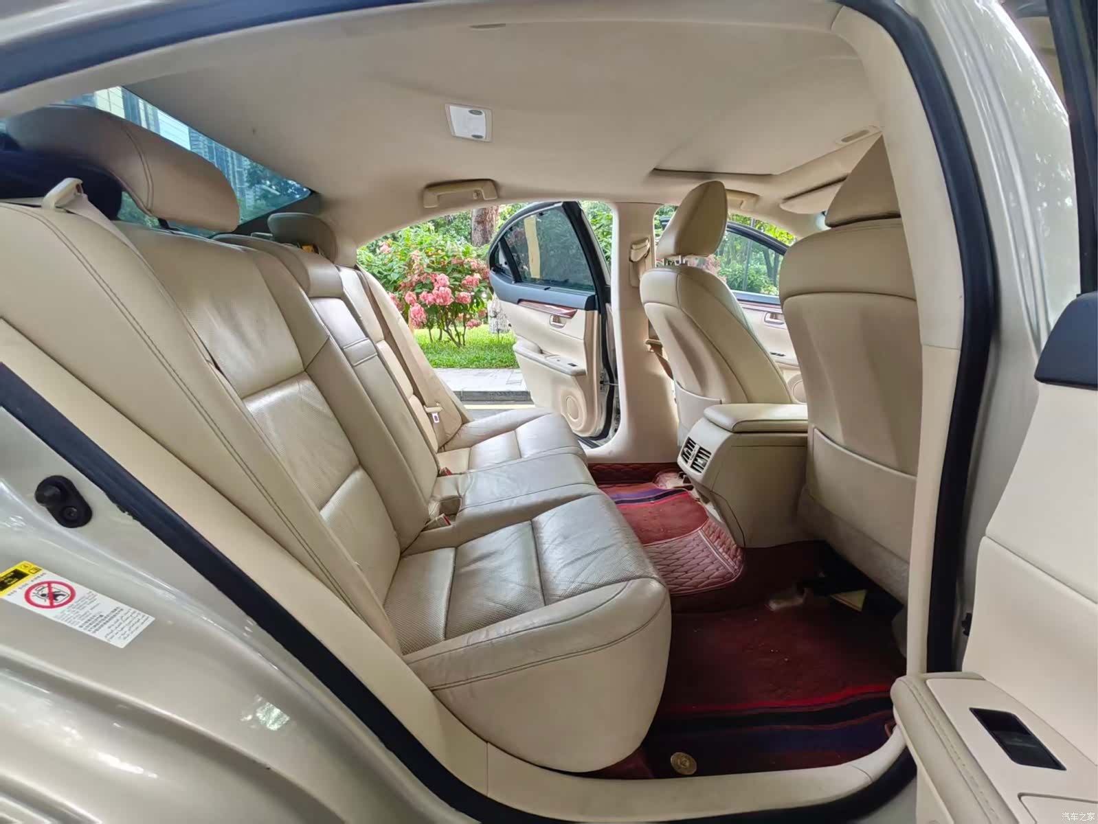 Lexus ES, 2012 8