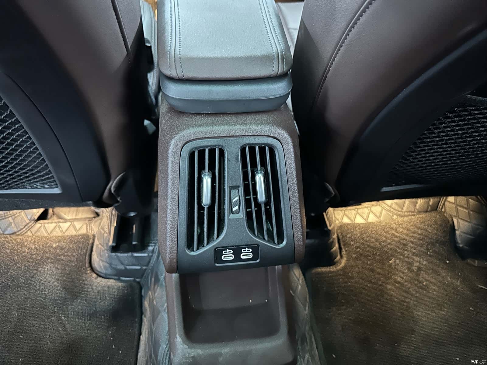 BMW X1, 2024 11
