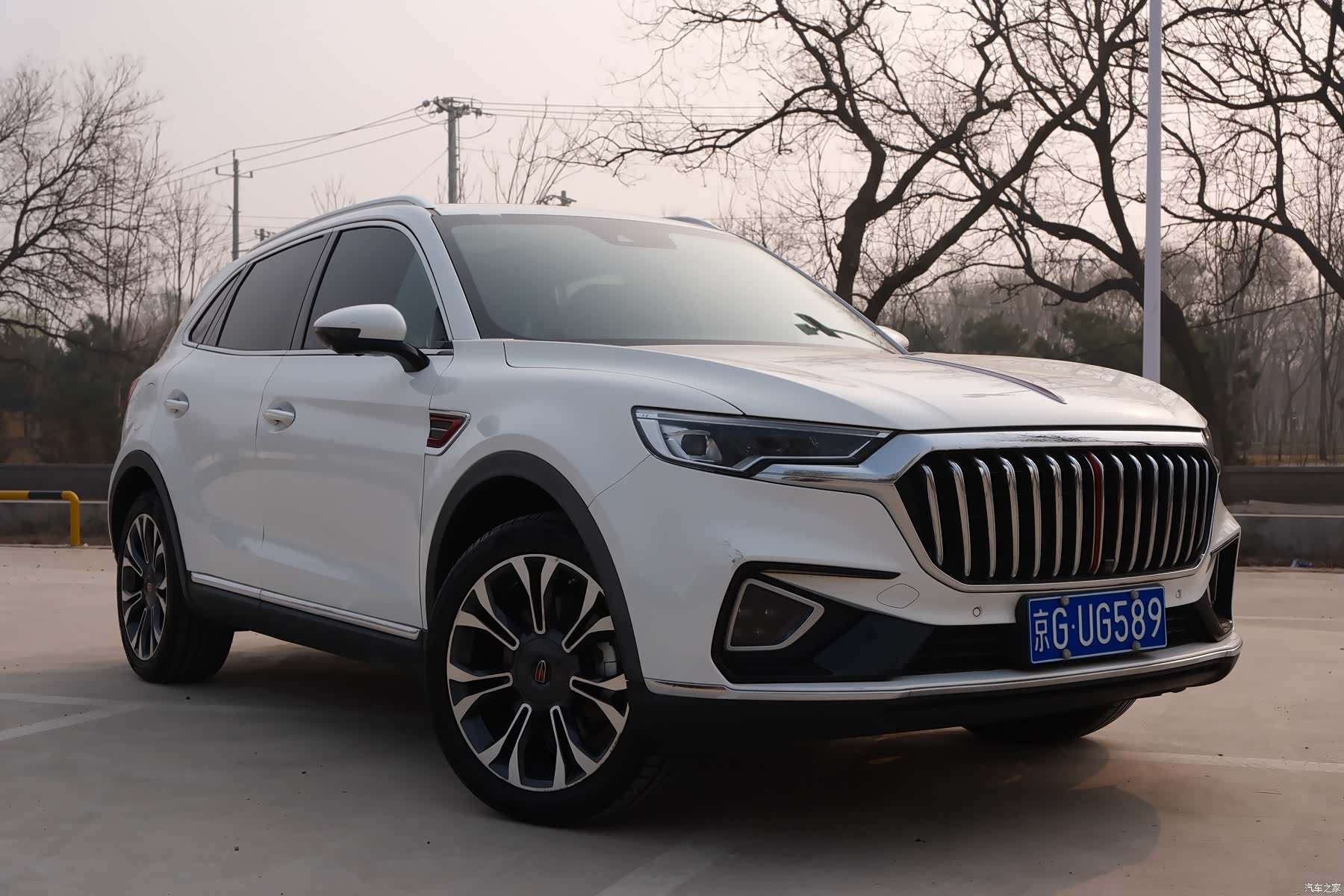 Hongqi HS5, 2019 1