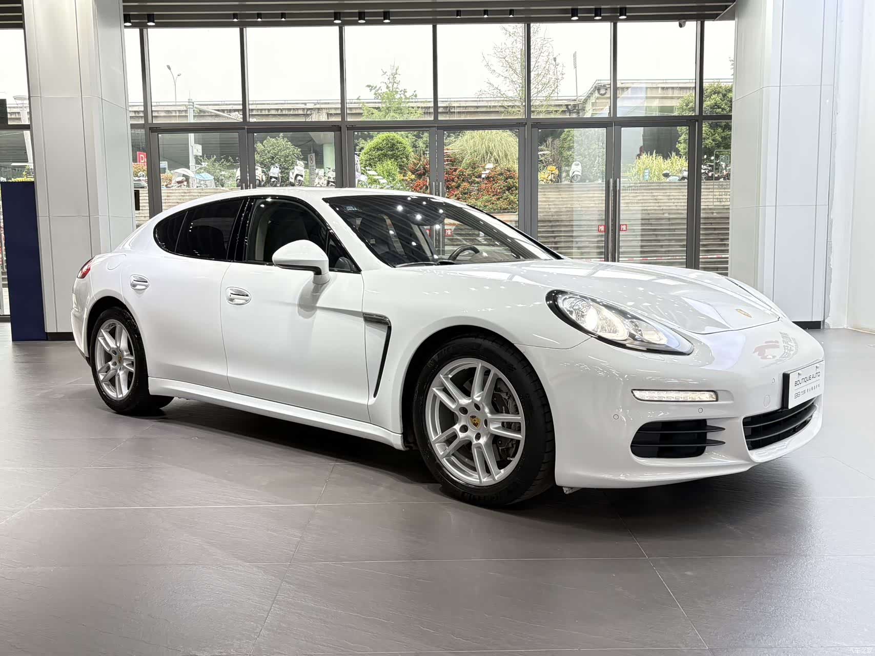 Porsche Panamera, 2016 3