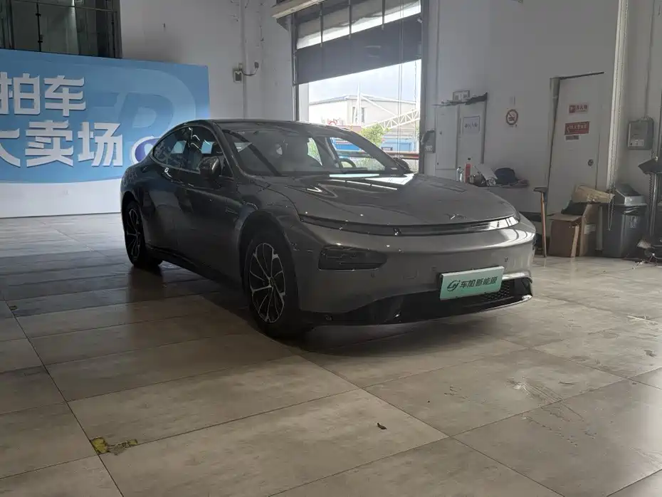 XPENG P7