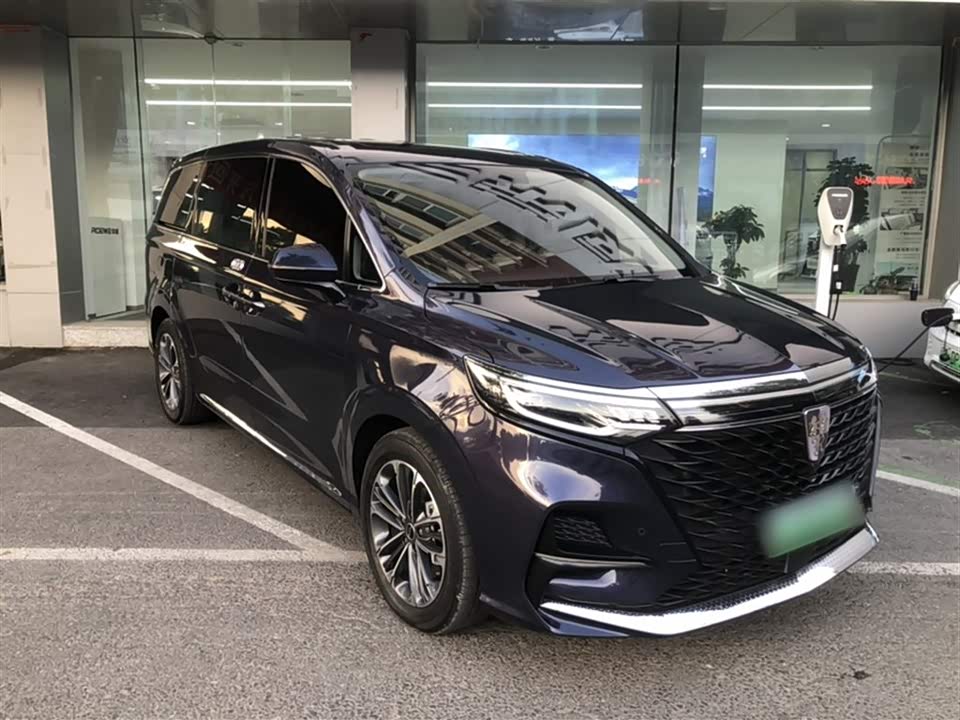 Roewe iMAX8