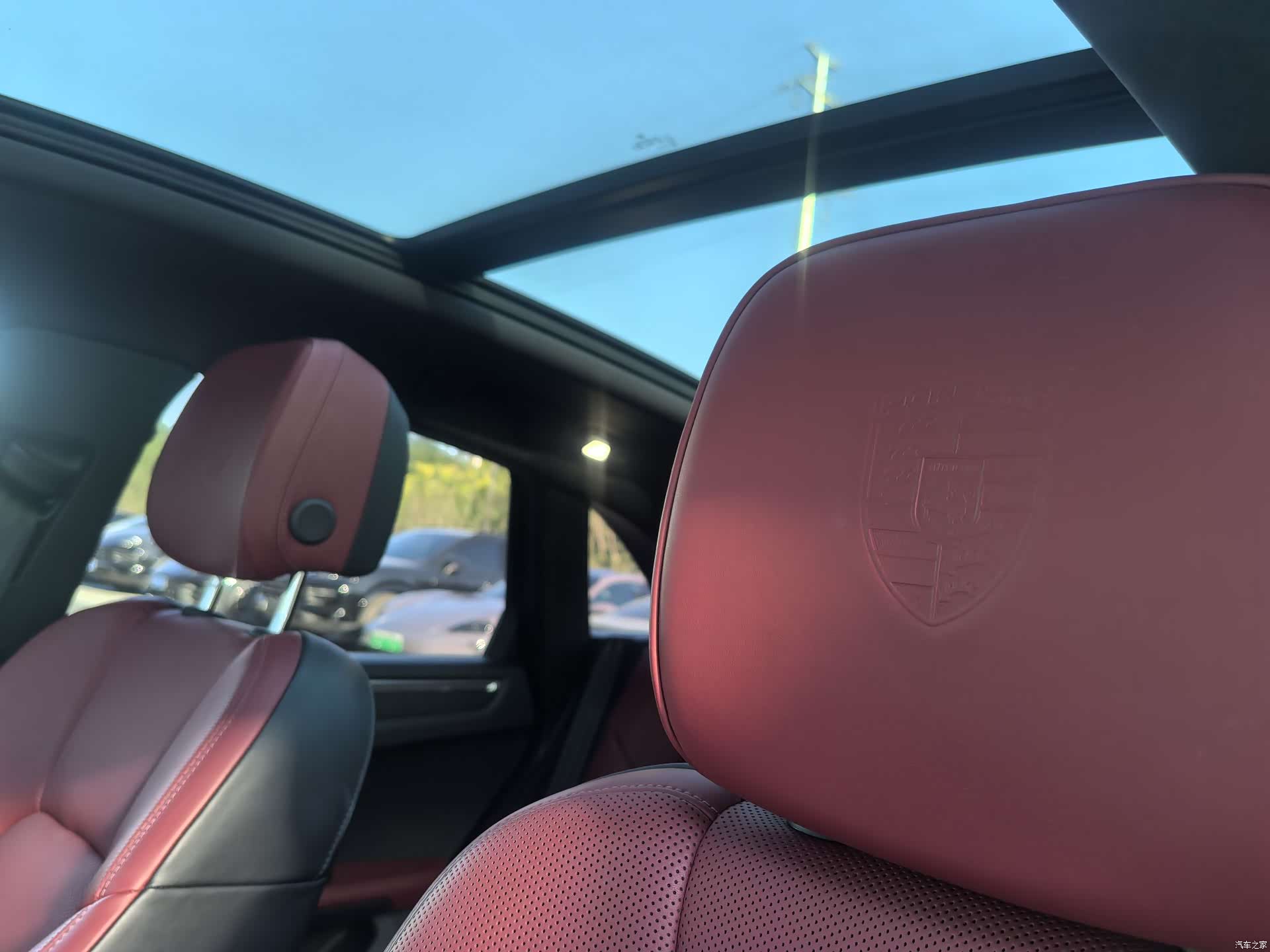 Porsche Macan, 2024 все фото