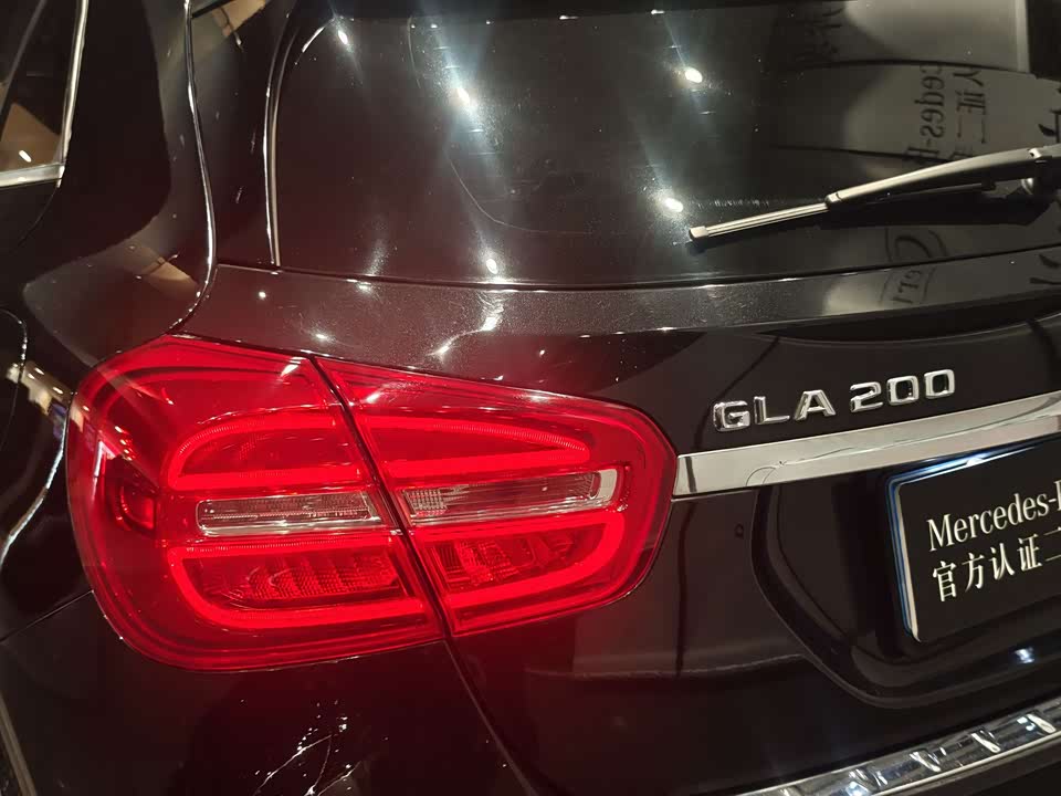 Mercedes-Benz GLA