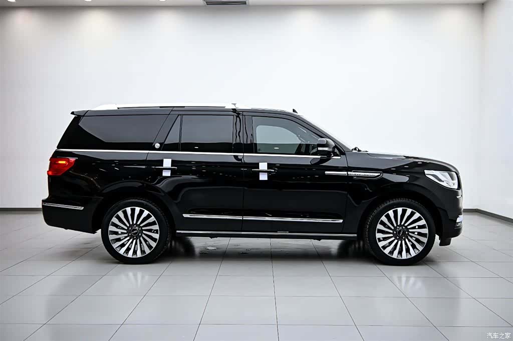 Lincoln Navigator, 2020 6